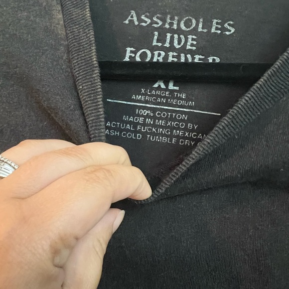 Assholes live forever tshirt xl - Picture 2 of 2